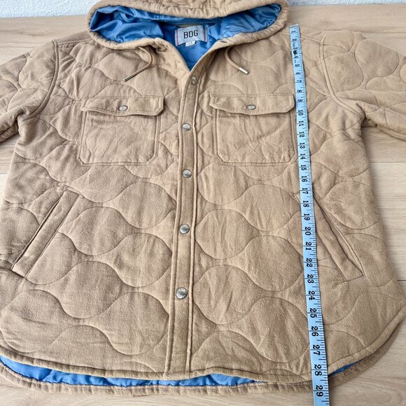 BDG Flannel Quilted Hooded Shirt Jacket in Taupe Men's Size Large / Unisex - Picture 12 of 16
